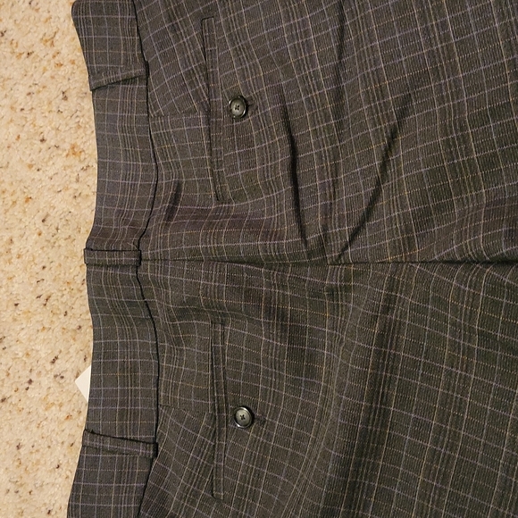 Cute capris - Picture 3 of 4